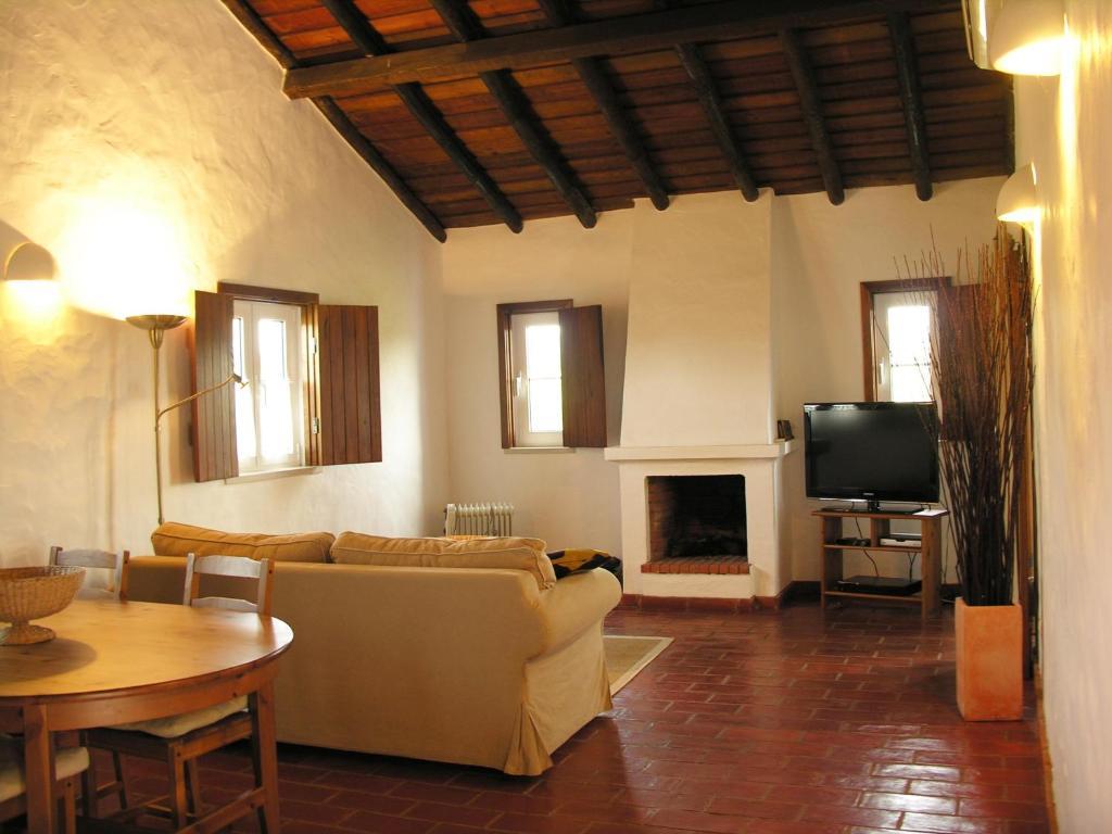 Herdade Do Freixial - Turismo Rural Vila Nova de Milfontes Bilik gambar